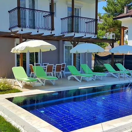 فيلة Narlibahce Villalari *