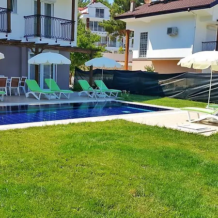 فيلة Narlibahce Villalari